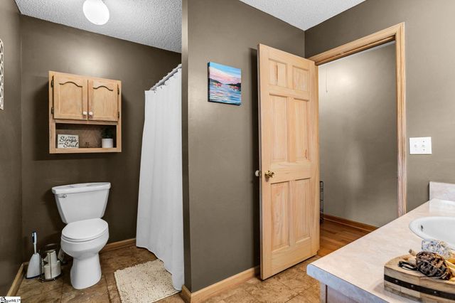 130 Green Briar Circle, Salem, SC 29676