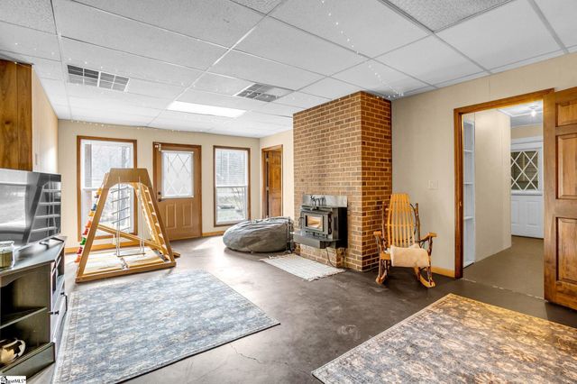 130 Green Briar Circle, Salem, SC 29676