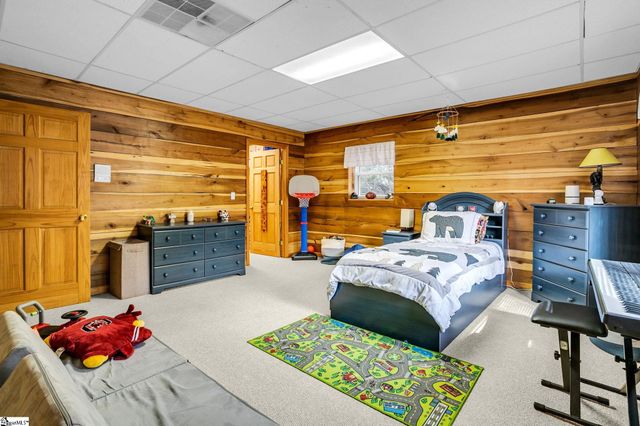 130 Green Briar Circle, Salem, SC 29676