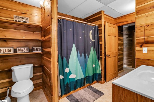 130 Green Briar Circle, Salem, SC 29676