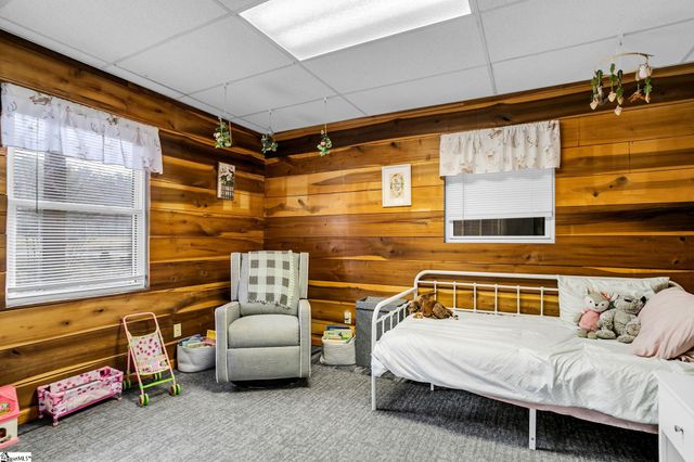 130 Green Briar Circle, Salem, SC 29676