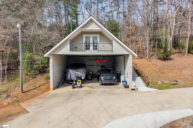 130 Green Briar Circle, Salem, SC 29676