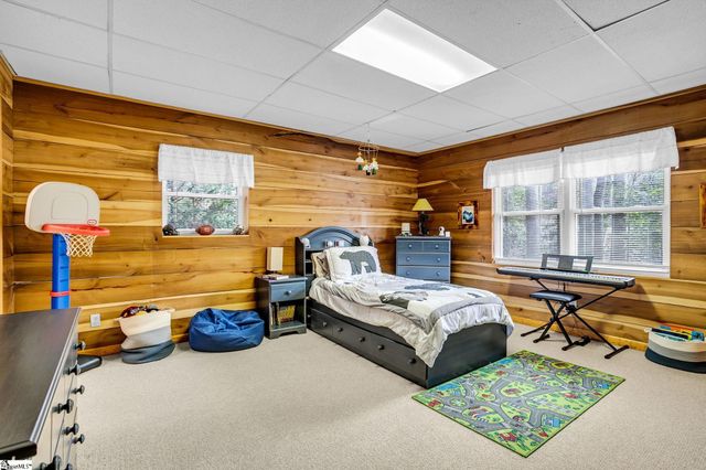 130 Green Briar Circle, Salem, SC 29676