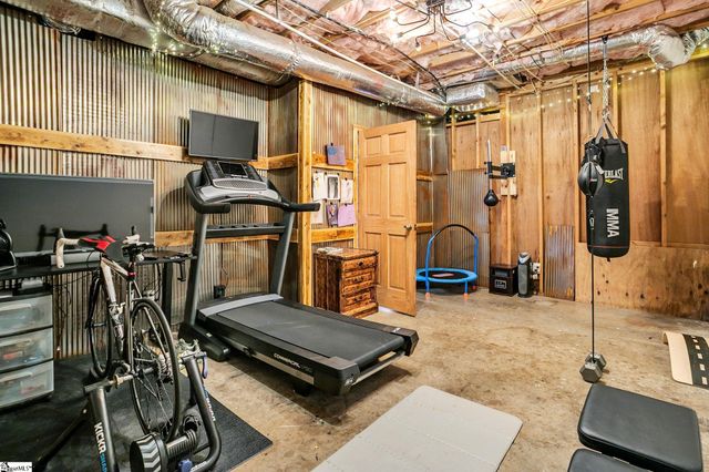 130 Green Briar Circle, Salem, SC 29676