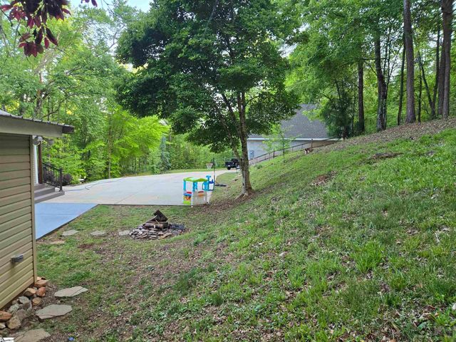 130 Green Briar Circle, Salem, SC 29676