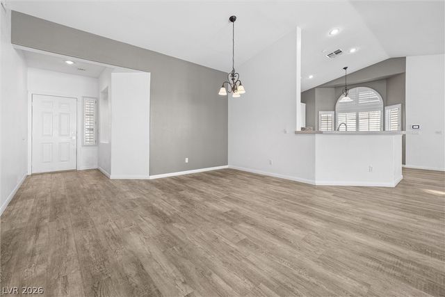 9886 Masked Duck Avenue, Las Vegas, NV 89117