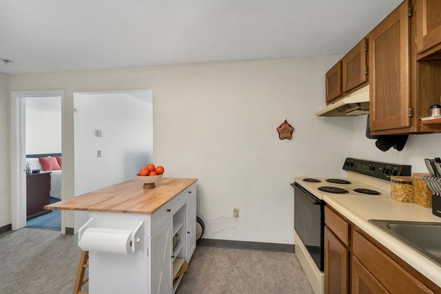 353 Lita Lane, Newmarket, NH 03857