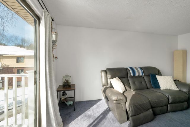 353 Lita Lane, Newmarket, NH 03857