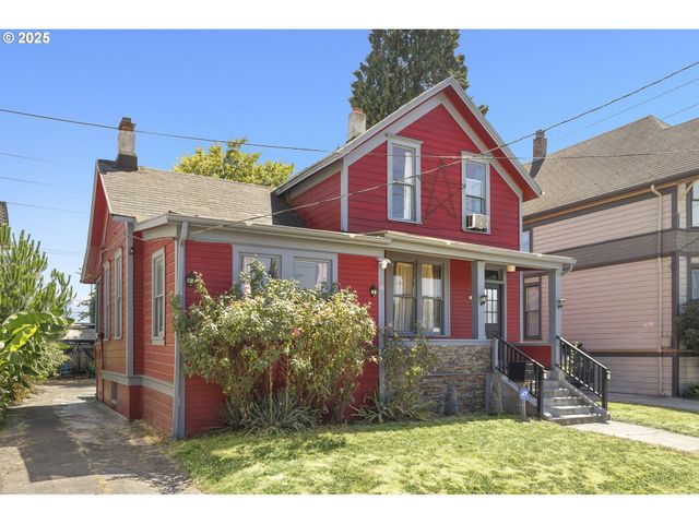 2018 Se 6TH Ave, Portland, OR 97214