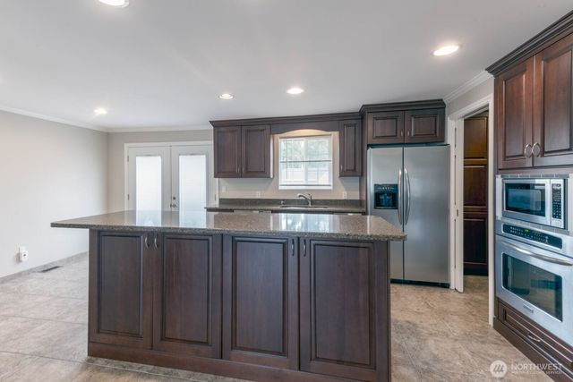 5207 Erlands Point Road NW, Bremerton, WA 98312