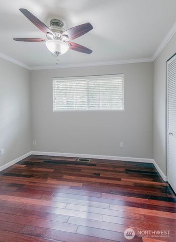 5207 Erlands Point Road NW, Bremerton, WA 98312