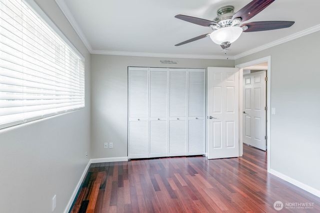 5207 Erlands Point Road NW, Bremerton, WA 98312