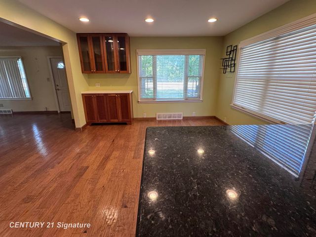 4095 Shattuck Road, Saginaw, MI 48603