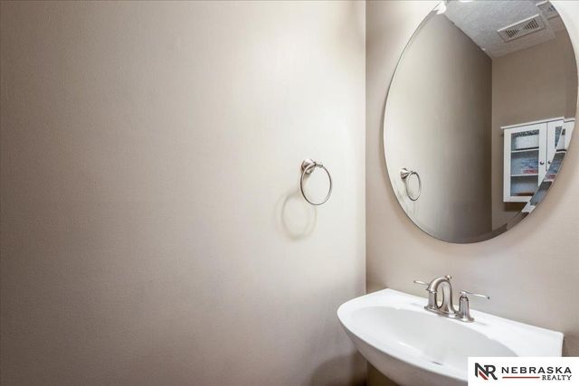 7911 S 151 Avenue Circle, Omaha, NE 68138