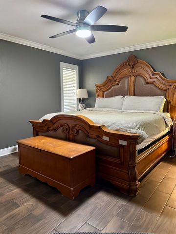 245 Lake Crescent Circle, Houma, LA 70360