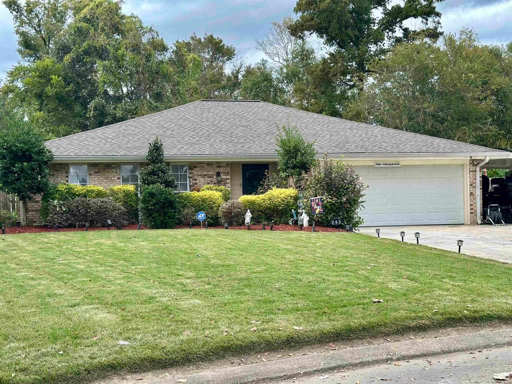 245 Lake Crescent Circle, Houma, LA 70360
