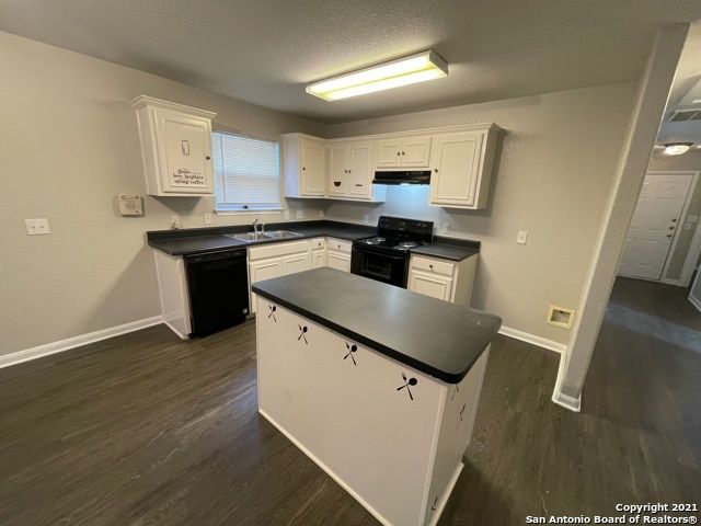 5730 BUTCH CYN, San Antonio, TX 78252