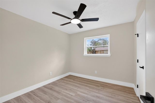 7807 Swallow Park Dr, Humble, TX 77396