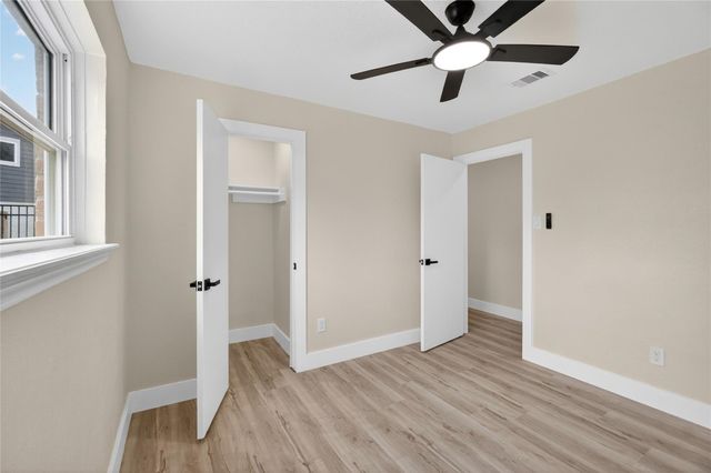 7807 Swallow Park Dr, Humble, TX 77396