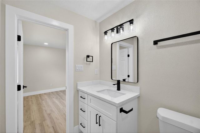 7807 Swallow Park Dr, Humble, TX 77396