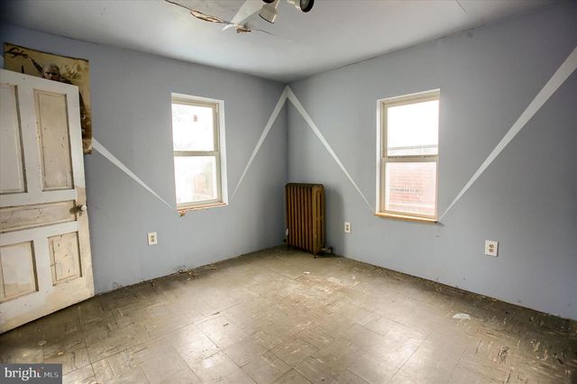 354 LOCUST ST, Steelton, PA 17113