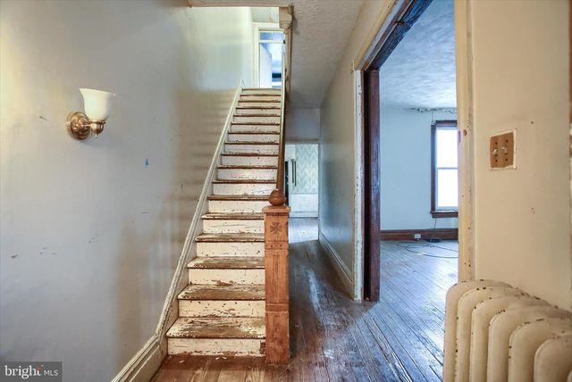 354 LOCUST ST, Steelton, PA 17113