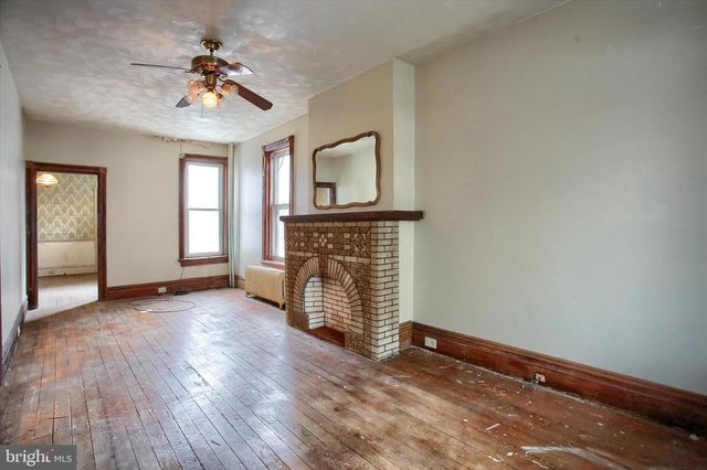 354 LOCUST ST, Steelton, PA 17113