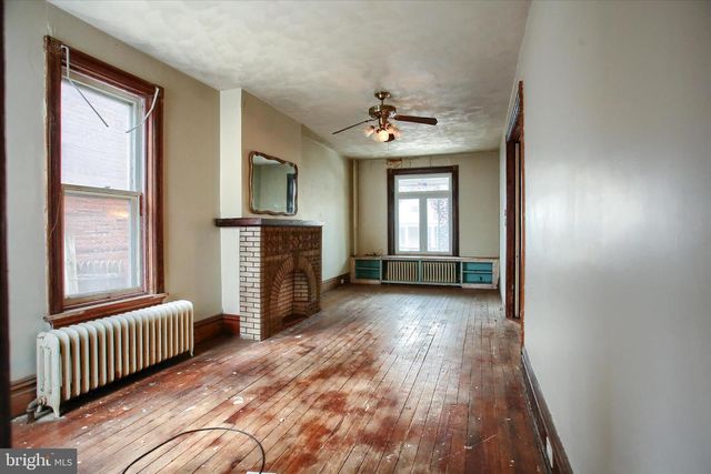 354 LOCUST ST, Steelton, PA 17113