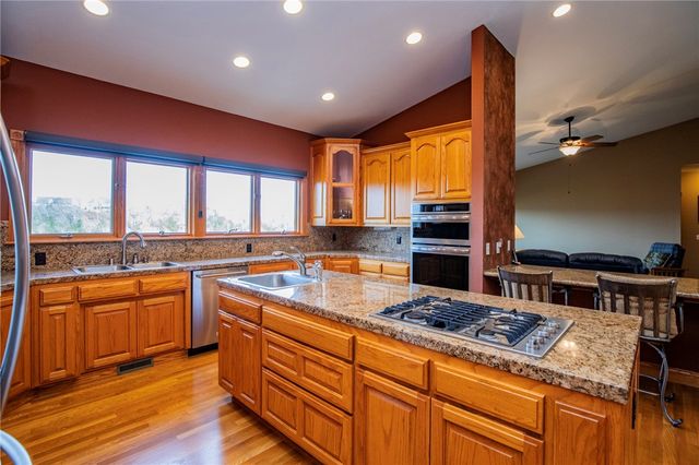 8340 Eagle Crest Drive, Rogers, AR 72756