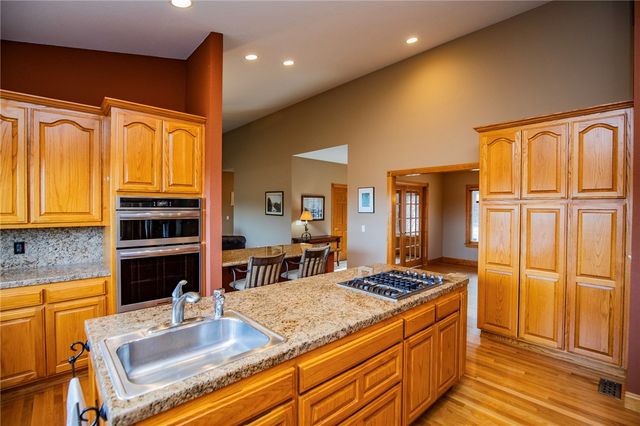 8340 Eagle Crest Drive, Rogers, AR 72756