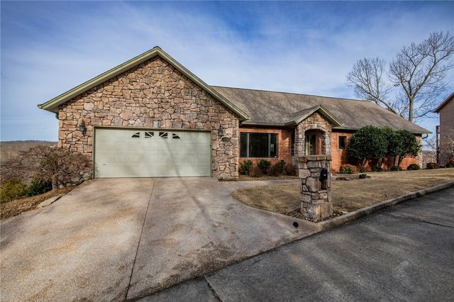 8340 Eagle Crest Drive, Rogers, AR 72756