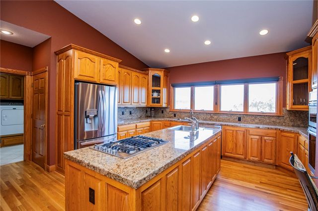 8340 Eagle Crest Drive, Rogers, AR 72756