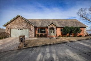 8340 Eagle Crest Drive, Rogers, AR 72756