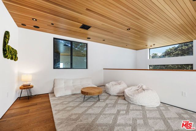 303 Windward Avenue, Venice (los Angeles), CA 90291