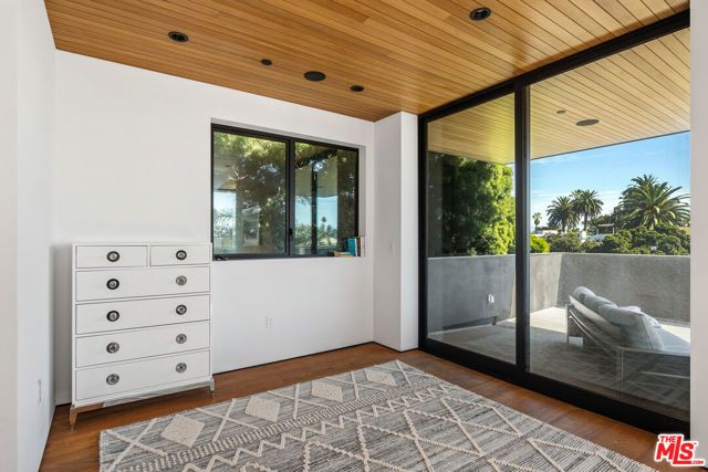 303 Windward Avenue, Venice (los Angeles), CA 90291