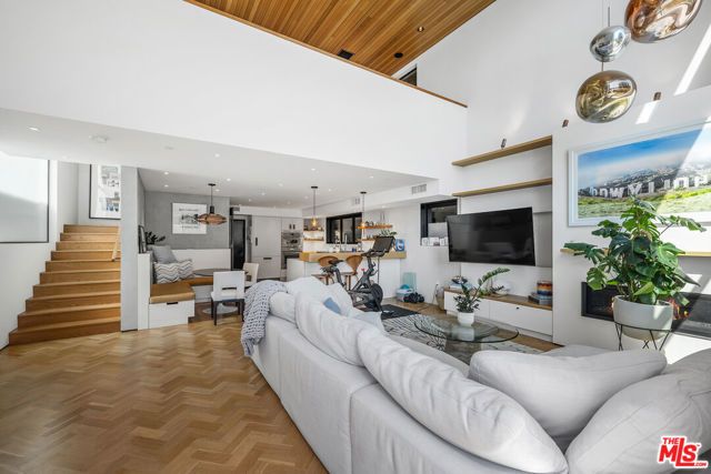 303 Windward Avenue, Venice (los Angeles), CA 90291