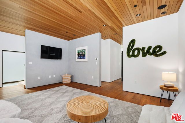 303 Windward Avenue, Venice (los Angeles), CA 90291