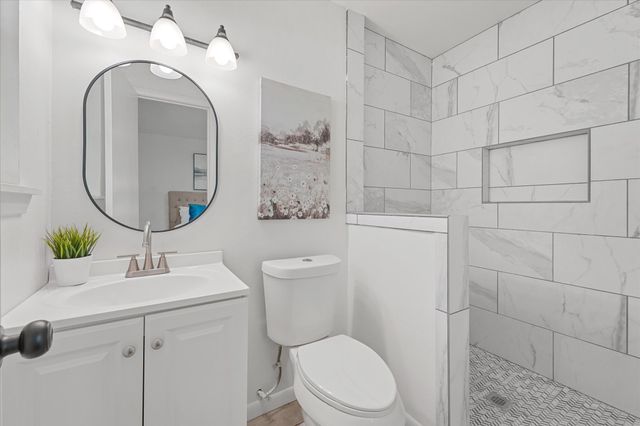 826 Harbor Drive, Lewisville, TX 75057