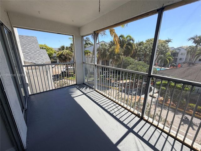 5720 Rock Island Rd 400, Tamarac, FL 33319