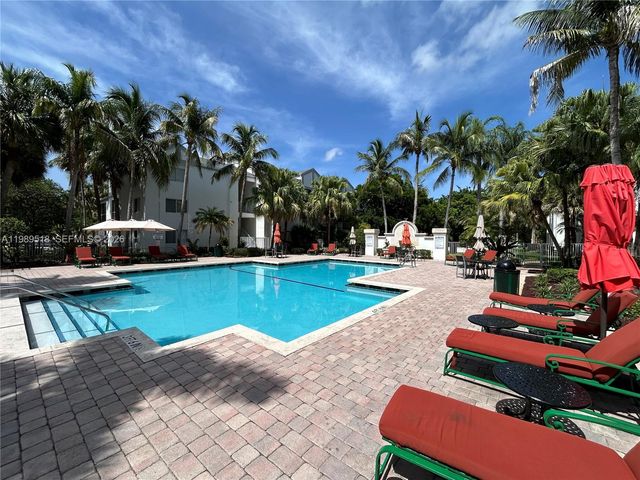 5720 Rock Island Rd 400, Tamarac, FL 33319