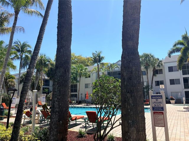 5720 Rock Island Rd 400, Tamarac, FL 33319