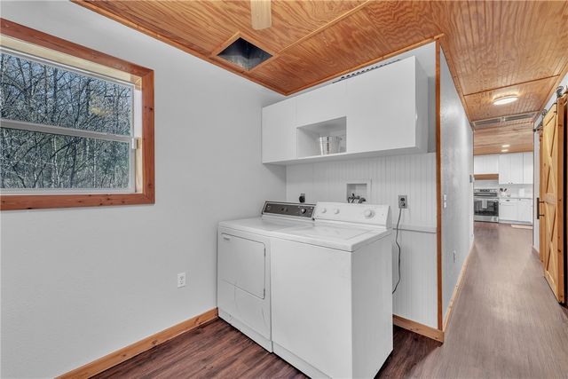 14859 E Black Oak Road, Fayetteville, AR 72701