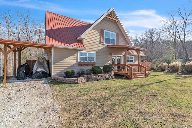 14859 E Black Oak Road, Fayetteville, AR 72701
