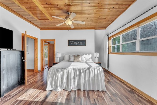 14859 E Black Oak Road, Fayetteville, AR 72701