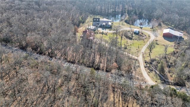 14859 E Black Oak Road, Fayetteville, AR 72701