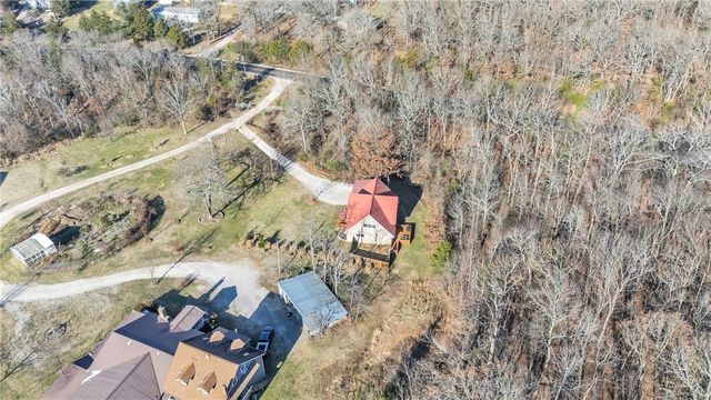 14859 E Black Oak Road, Fayetteville, AR 72701
