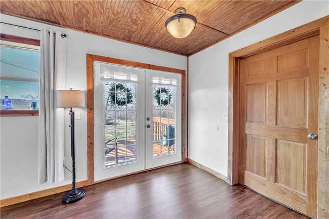 14859 E Black Oak Road, Fayetteville, AR 72701