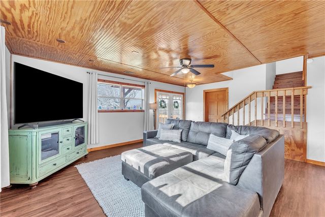 14859 E Black Oak Road, Fayetteville, AR 72701