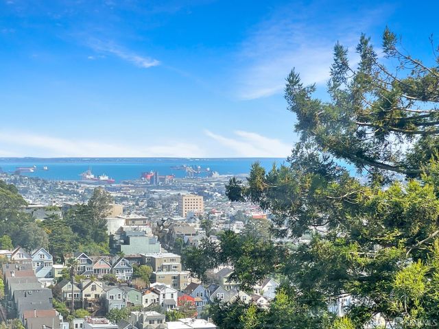 3711 Market Street 3TP, San Francisco, CA 94131