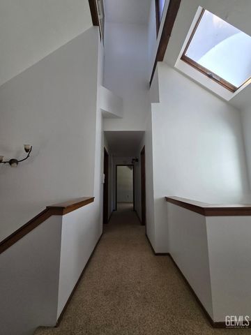 9517 Eucalyptus Drive, Bakersfield, CA 93306